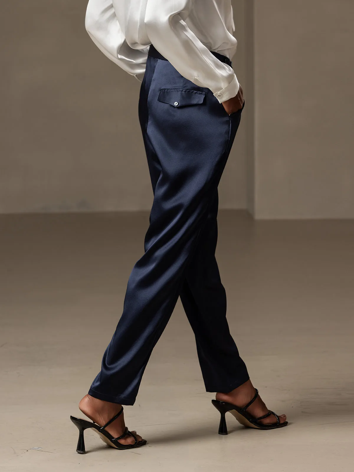 19Momme Modevolle zijden pantalon in carrotmodel