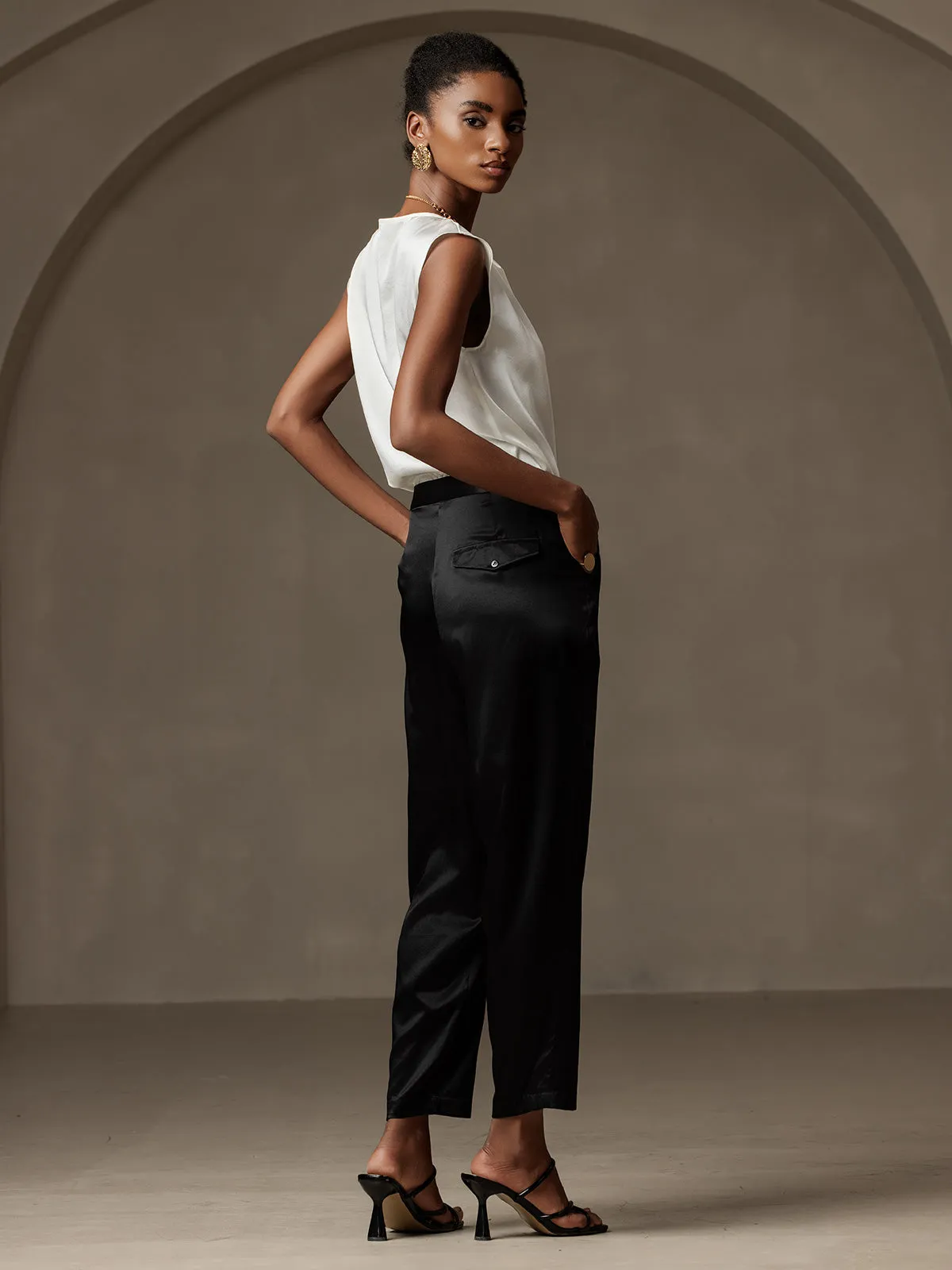 19Momme Modevolle zijden pantalon in carrotmodel