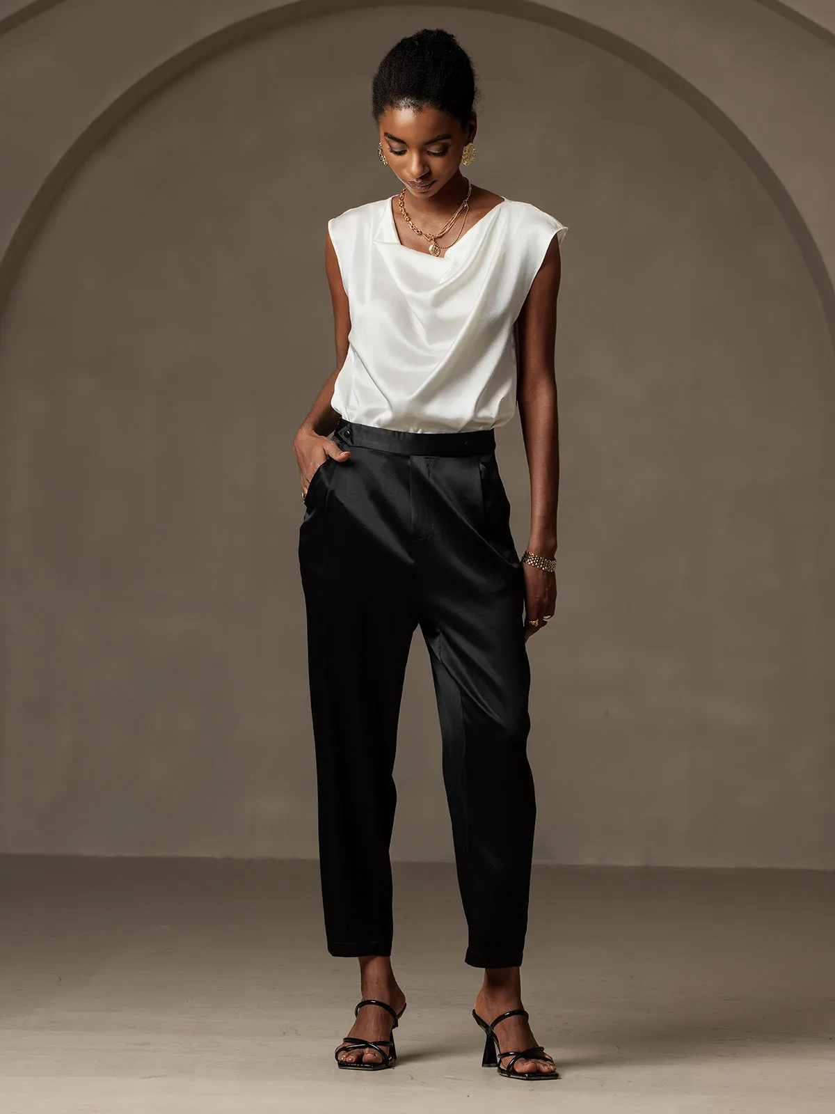 19Momme Modevolle zijden pantalon in carrotmodel