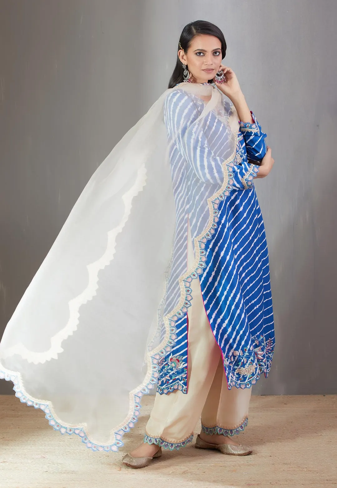 Blue Leheriya Kurta Set With Chints Embroidery