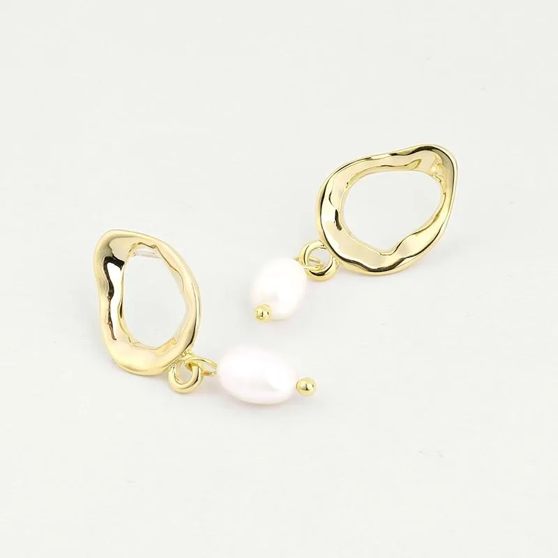 Bobby hoop pearl earrings