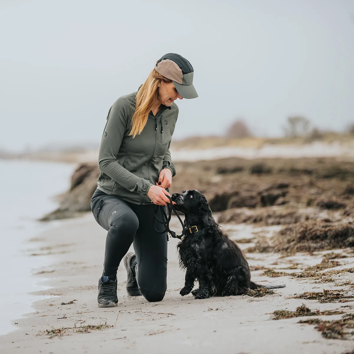 FeelFree Dog Walker Tights | Black | Ruby