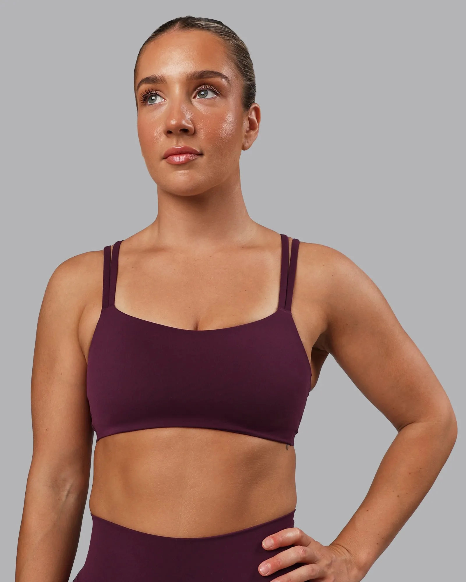 Vantage Sports Bra - Cherry Lacquer