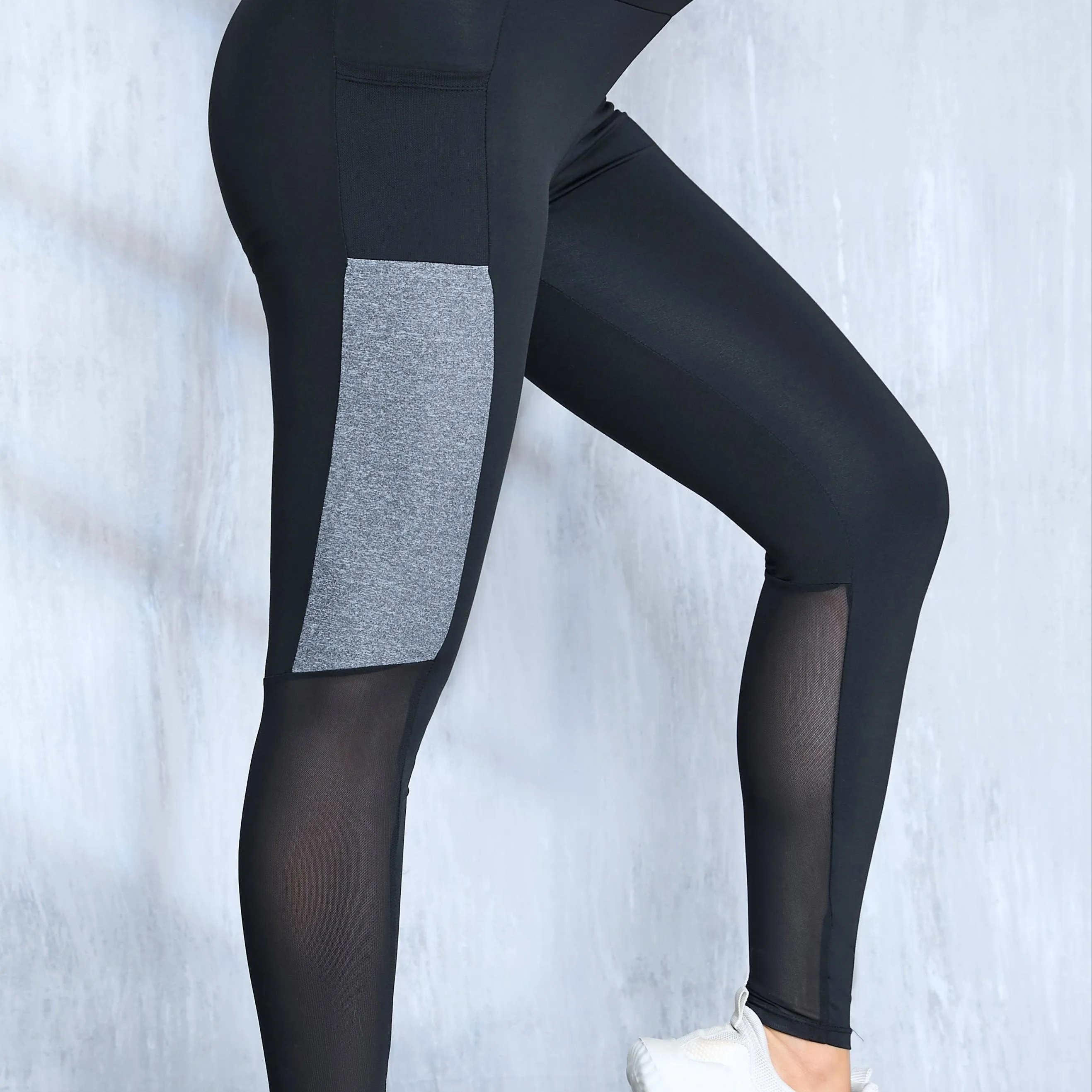 Yoga Pants High-Waisted Women's Sports Leggings,  with Reflective Accents, Athletic Leisure Tights, Breathable & Quick-Dry Fabric, Ideal for Gym & Casual Wear